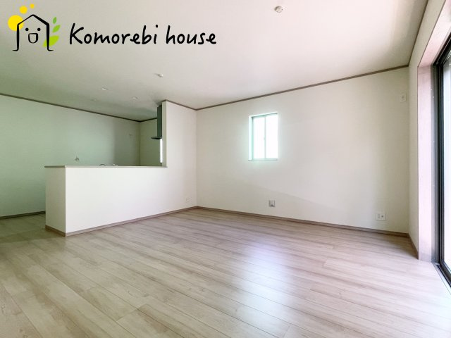 上尾市上尾下　4期　新築一戸建て　Cの居間・リビング|ゆったりとしたリビングです