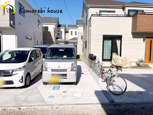 上尾市上尾下　4期　新築一戸建て　Cのその他|撮影25/09/02　車をお持ちの方に嬉しい駐車場付きの物件です