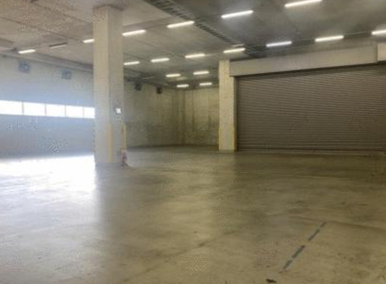 江東区東雲２丁目の倉庫の内装