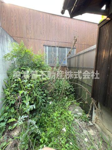 ６５６２１　岐阜市加納上本町土地の外観