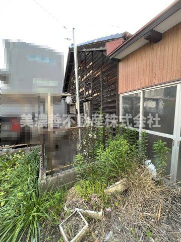 ６５６２１　岐阜市加納上本町土地の外観