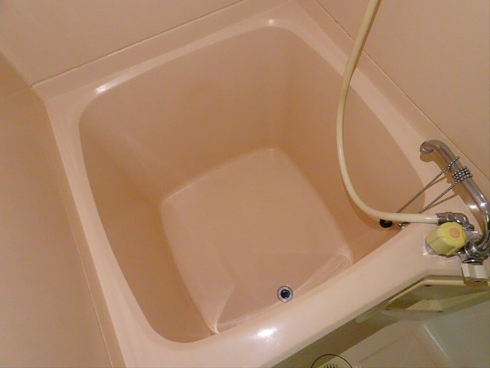 ハーレス高井戸の浴室