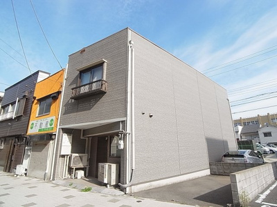 【外観】 | 東尻池３丁目貸家 | 駐車場1台付きの綺麗な物件です