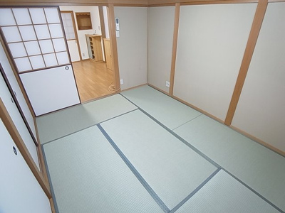 【和室】 | 東尻池３丁目貸家 | 和室の畳も綺麗です