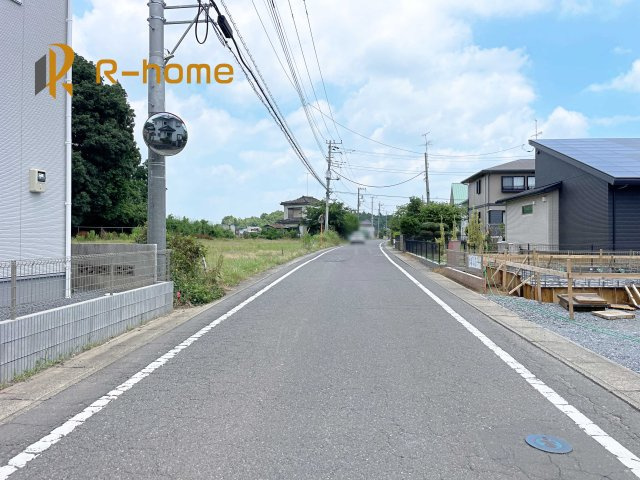 第1小美玉市栗又四ケ　新築戸建て　1号棟の前面道路含む現地写真|周辺環境も併せて案内致します♪
ぜひ現地へお越しください♪