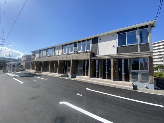 イーストヒルズＩの駐車場