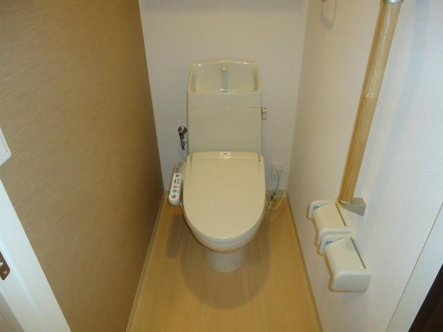 ラ・ジュネス　Ｓｅｎｒｉのトイレ|シャワー付トイレ