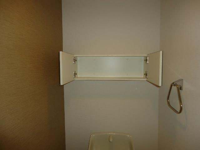 ラ・ジュネス　Ｓｅｎｒｉのトイレ|収納