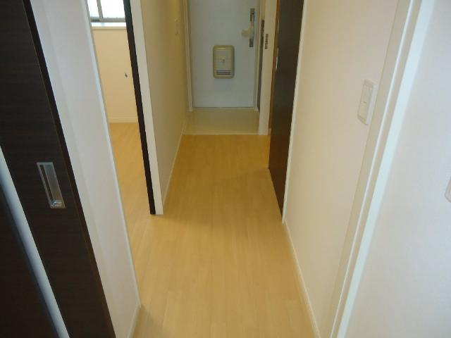 ラ・ジュネス　Ｓｅｎｒｉの内装|廊下