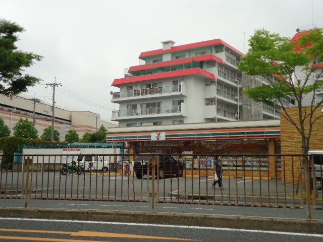 ラ・ジュネス　Ｓｅｎｒｉの周辺|セブンイレブン吹田山田南店まで450ｍ