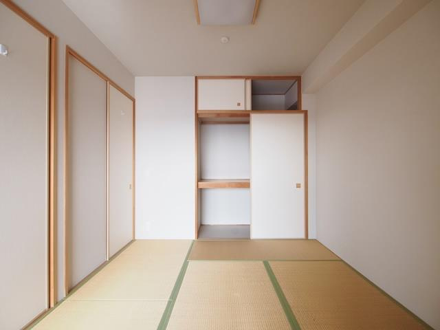 プラウド豊中　服部緑地の内装