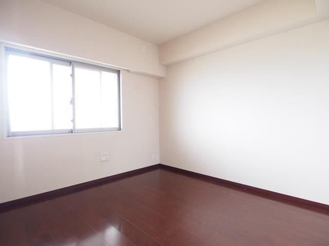 プラウド豊中　服部緑地の寝室