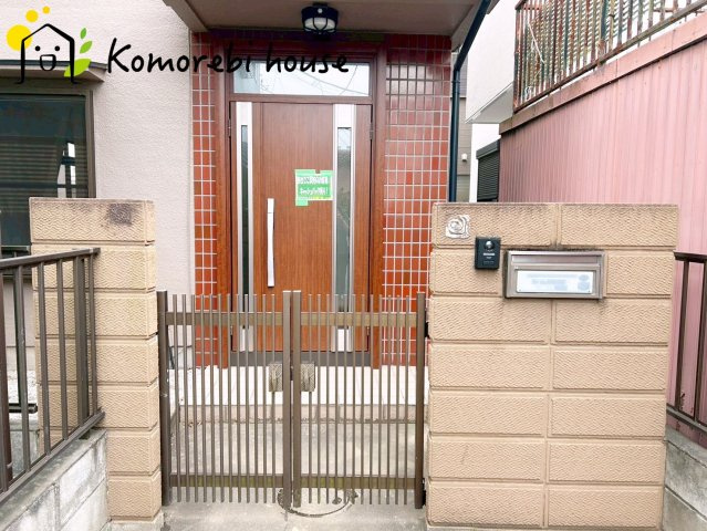 さいたま市北区宮原町　中古一戸建ての玄関|きれいな玄関です