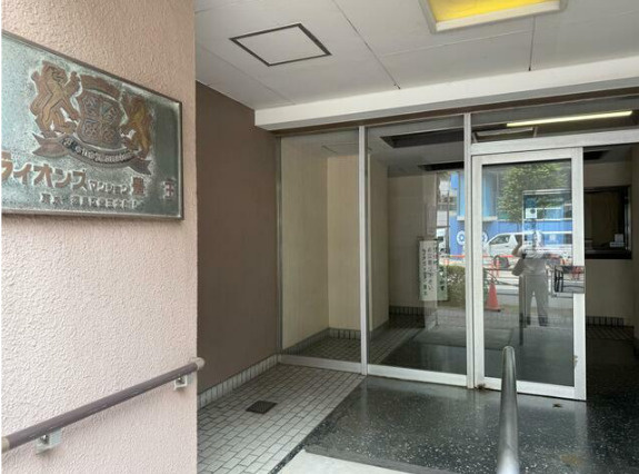 練馬区豊玉北６丁目の賃貸マンションのエントランス