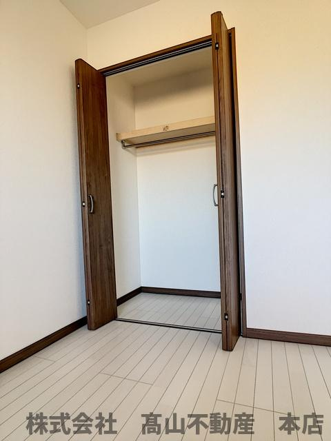 宗像市緑町のアパートの収納