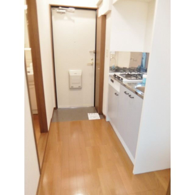 アンプルールフェールアミーⅡの玄関