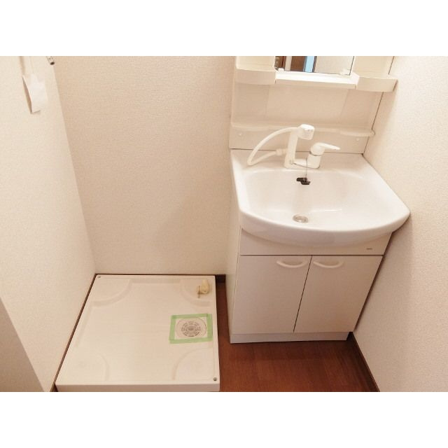 アンプルールフェールアミーⅡの独立洗面台