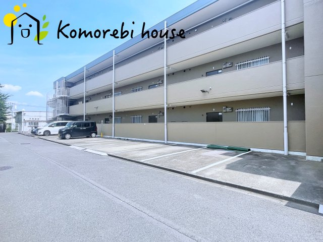 鴻巣人形町ハイムの駐車場|駐車場があるので、車を買う予定の方も安心です