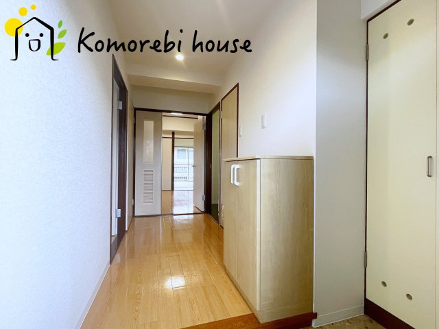 鴻巣人形町ハイムの玄関|収納もある玄関です