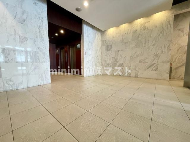 アーバネックス大阪城ＷＥＳＴのロビー