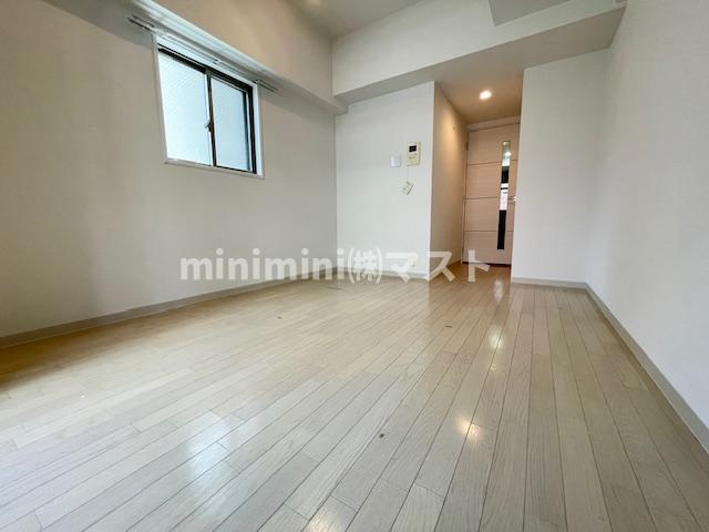 アーバネックス大阪城ＷＥＳＴの居間・リビング