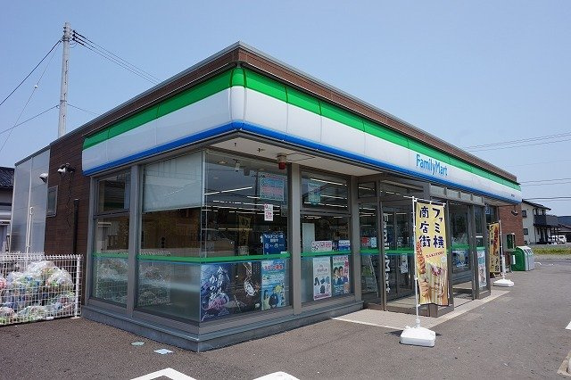 【周辺】 | ステラートＡ | ファミリーマート 渡波栄田店まで350m