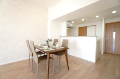 【居間・リビング】 | 【上質リノベ】アーバンビュー渚ガーデン・タワーヴィレッジ2番館 | 室内（2026年1月16日12：00頃）撮影
