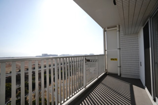 【バルコニー】 | 【上質リノベ】アーバンビュー渚ガーデン・タワーヴィレッジ2番館 | 現地（2026年1月16日12：00頃）撮影
