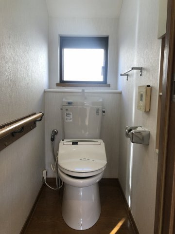 尾山台２丁目売家のトイレ