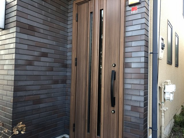 尾山台２丁目売家の玄関