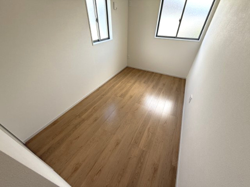 晴美台３丁　新築一戸建の洋室