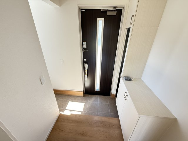 晴美台３丁　新築一戸建の玄関