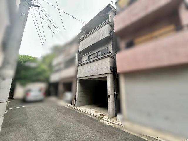 北島町　中古一戸建ての前面道路含む現地写真|■物件内覧・資金計画相談・住宅ローン相談、リフォーム相談、お問合せ受付中■
※当日・翌日のご内覧、ご相談はお電話でのお問合せがスムーズです！