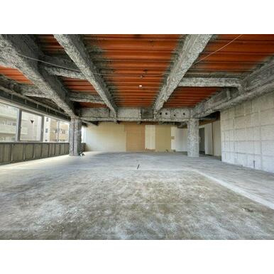 ＭＳビルの内装