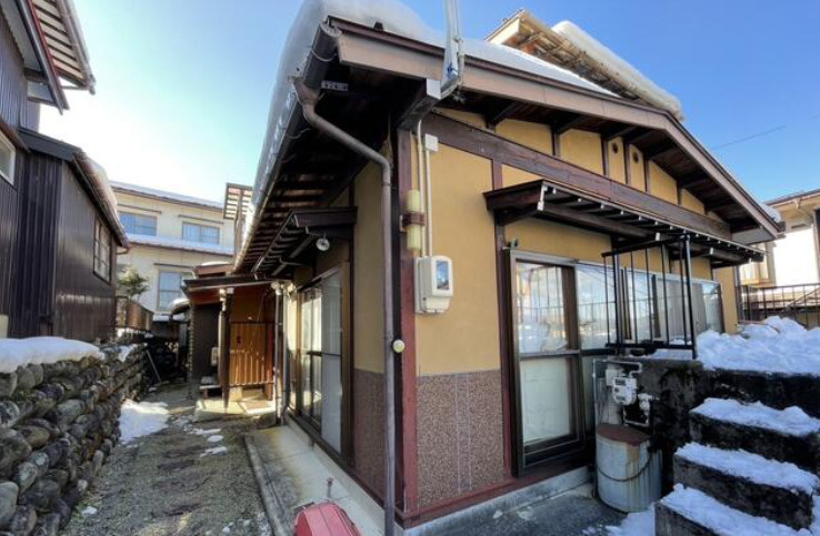 成約　戸建　高山市新宮町　98万円（6/22　新規）の外観