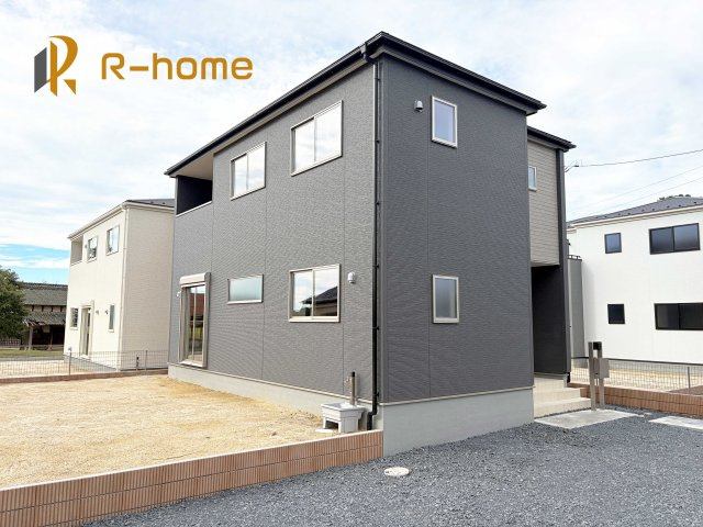 第1常総市向石下　新築戸建て　4号棟の外観|ご予約を頂ければ、『平日』はもちろん『早朝』や『夜間』もご見学可能です♪お気軽にお申し付けください♪