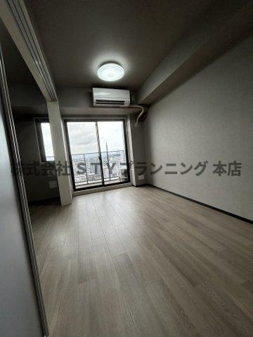 仲介手数料０円！プレサンスロジェ車道駅前SOUTHの居間・リビング