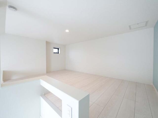 アーディヤ未来のその他