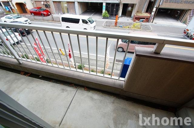 メゾンプランタンのバルコニー|広々としたバルコニーです