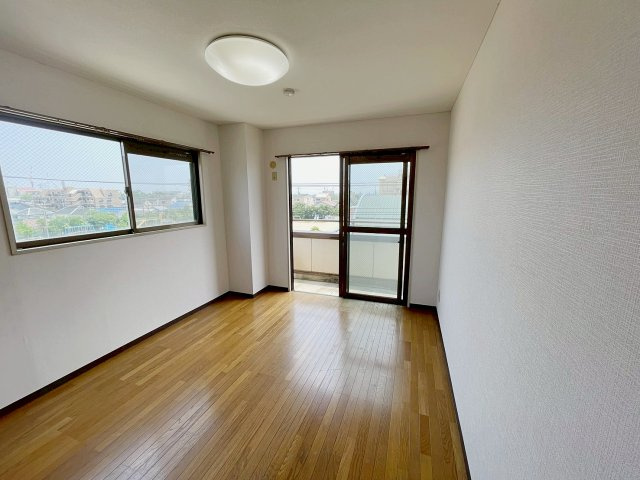 ドルミM宝塚の居間・リビング|使いやすいリビングです