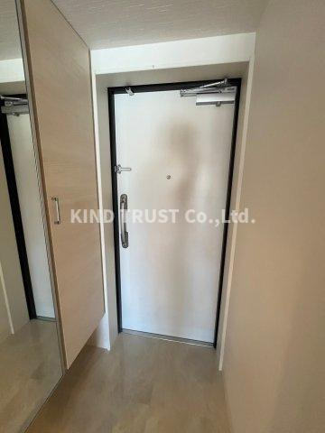 Alivis北梅田の玄関|落ち着いた玄関です