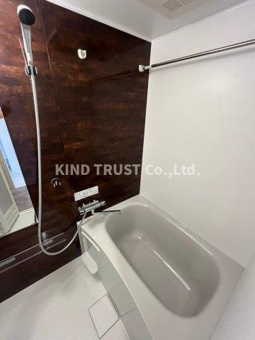 Alivis北梅田の浴室|日々の疲れを癒すお風呂付です