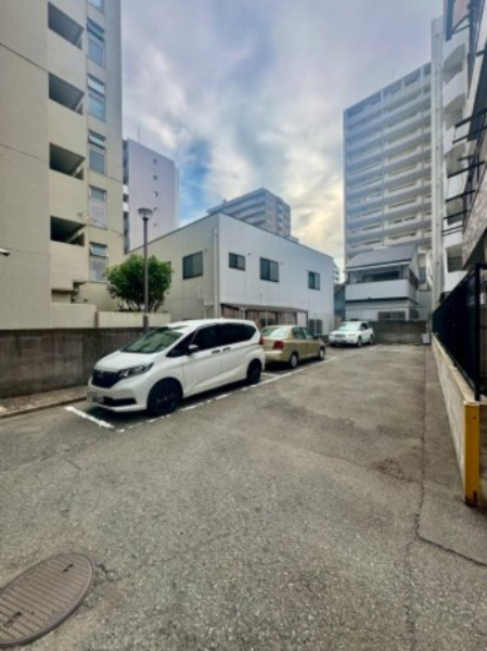 新深江ビューハイツの駐車場