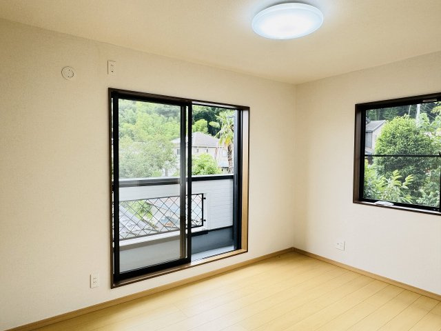 八王子市　弐分方町　中古戸建ての寝室|～2階6.0帖の主寝室です～