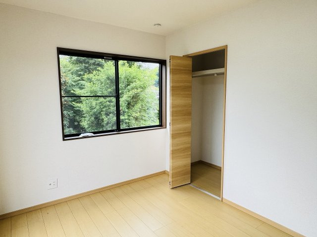 八王子市　弐分方町　中古戸建ての収納|～収納力の高いクローゼット完備～