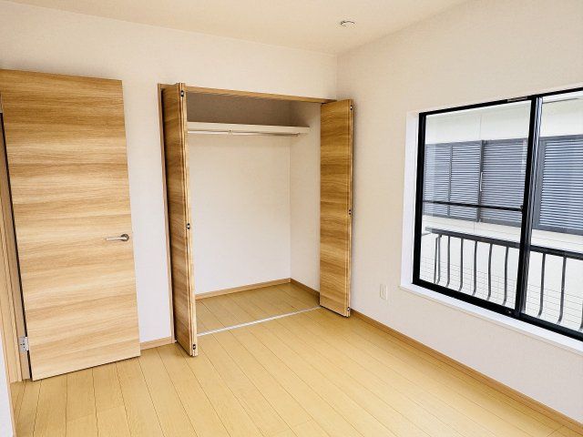 八王子市　弐分方町　中古戸建ての収納|～収納力の高いクローゼット完備～