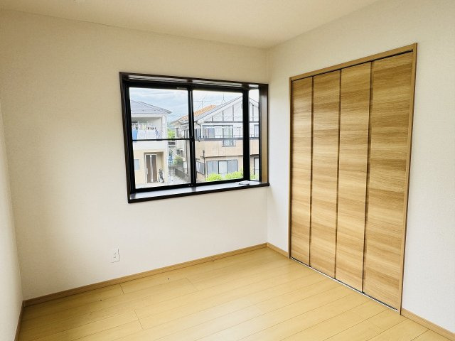 八王子市　弐分方町　中古戸建ての収納|～収納力の高いクローゼット完備～