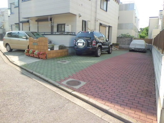 コトーハイムの駐車場|敷地内駐車場