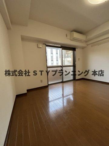 仲介手数料０円！シティライフ今池南の居間・リビング