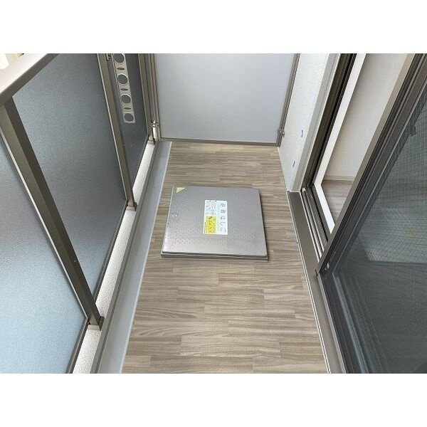 エスリードレジデンス江坂垂水町の洗面所